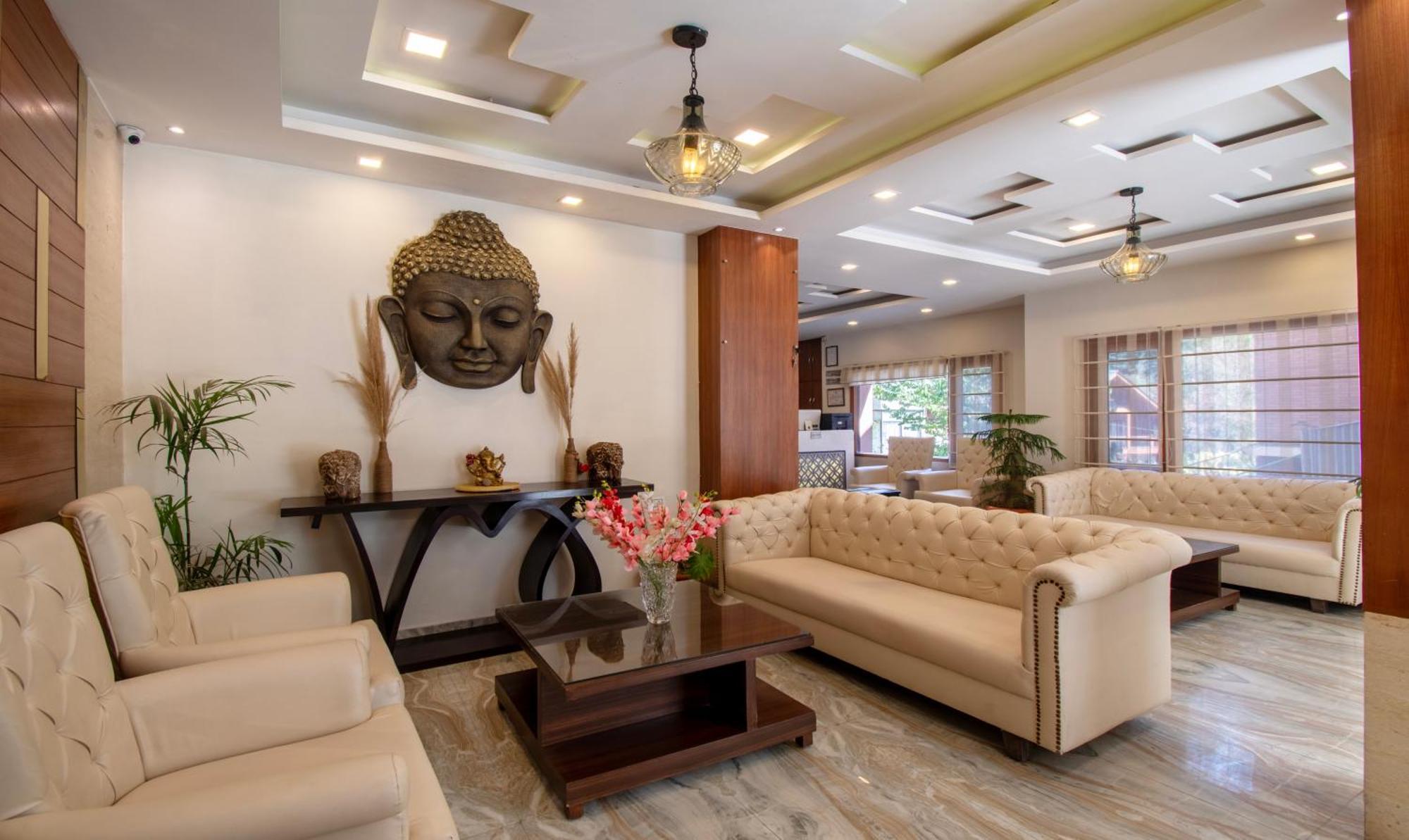 Ambika Residency, Near Hidimba Devi Temple Hotel Manali  Exterior photo