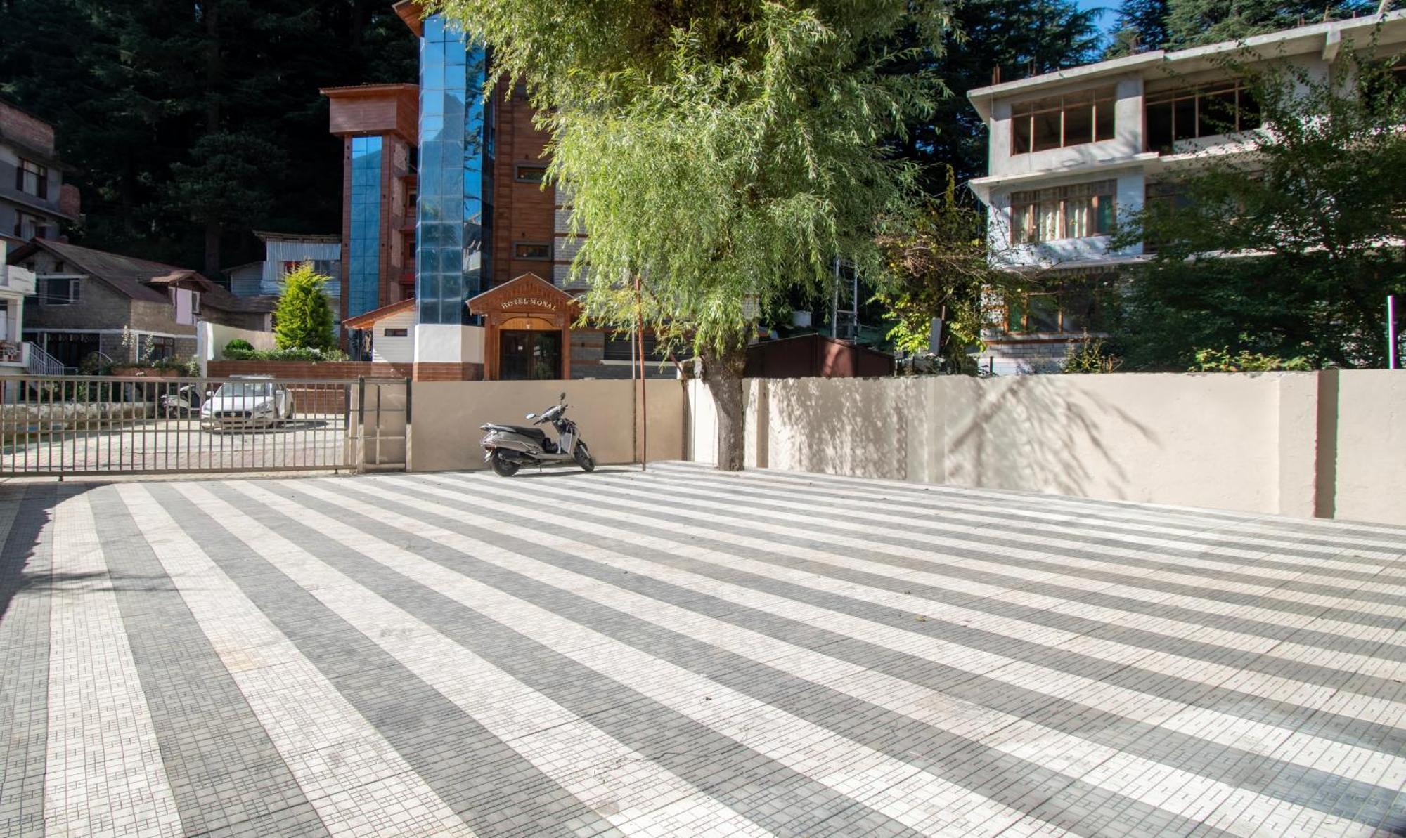 Ambika Residency, Near Hidimba Devi Temple Hotel Manali  Exterior photo